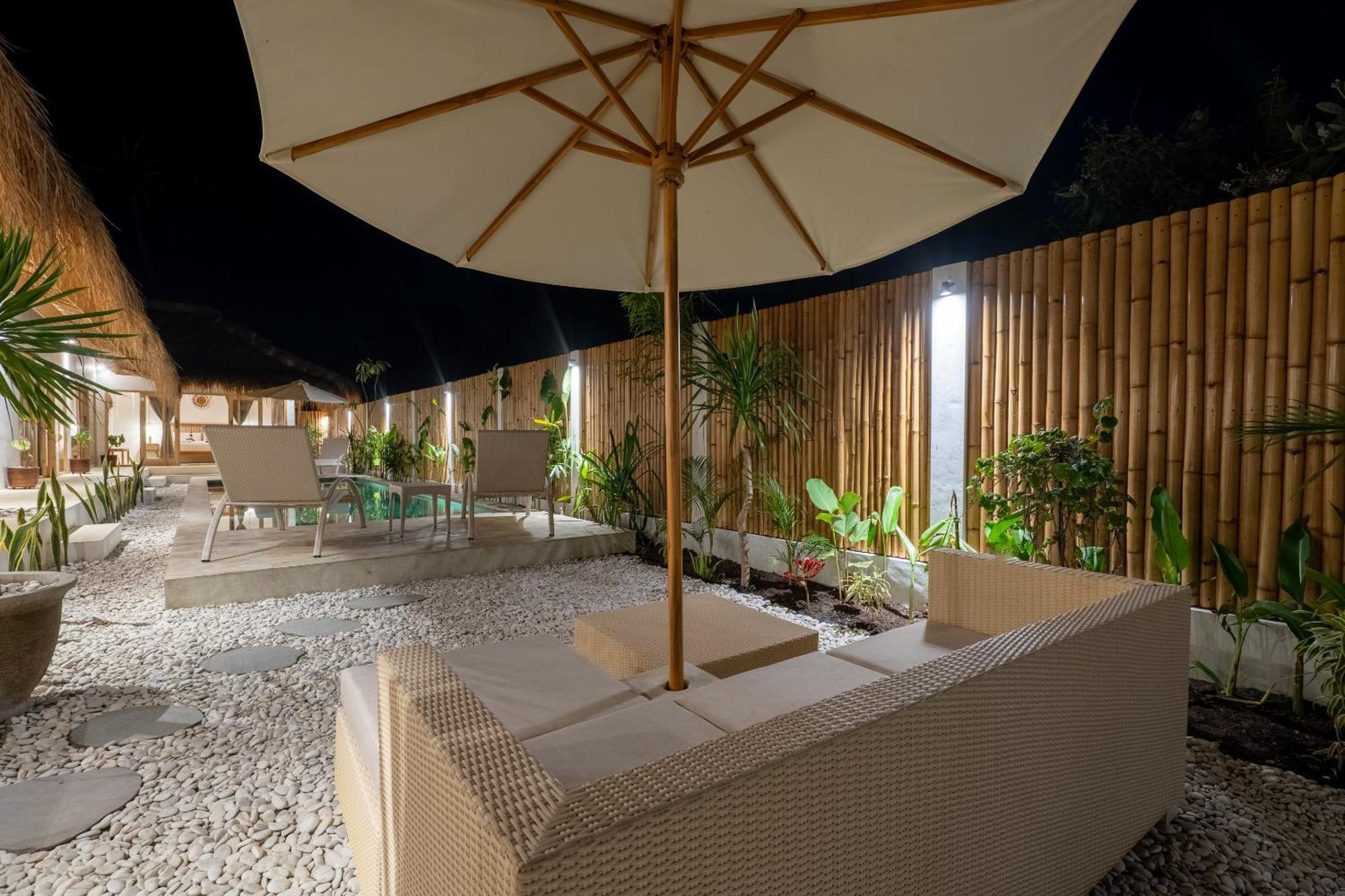 Villa Kelapa Kucing Gili Air Bagian luar foto
