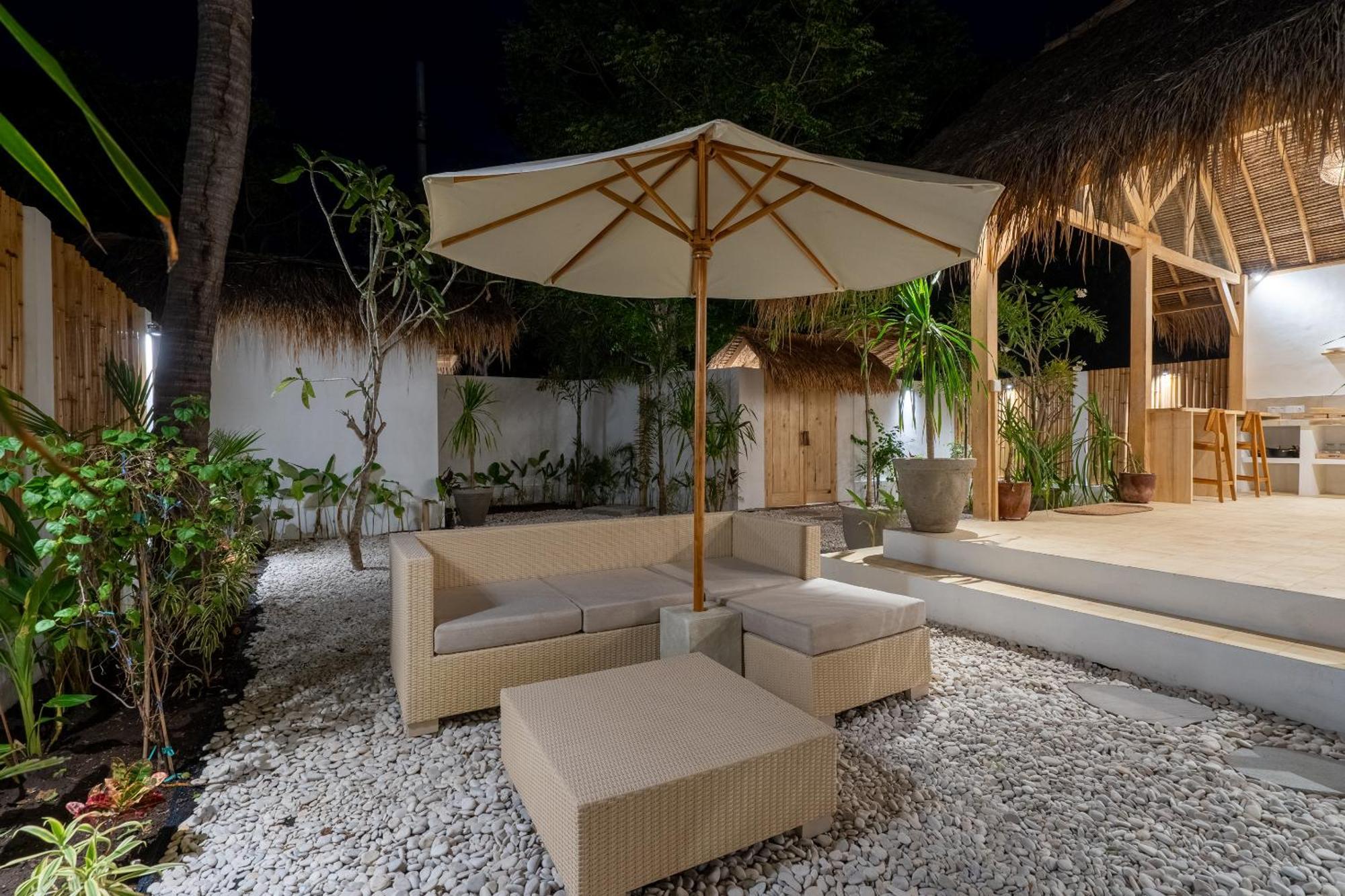 Villa Kelapa Kucing Gili Air Bagian luar foto